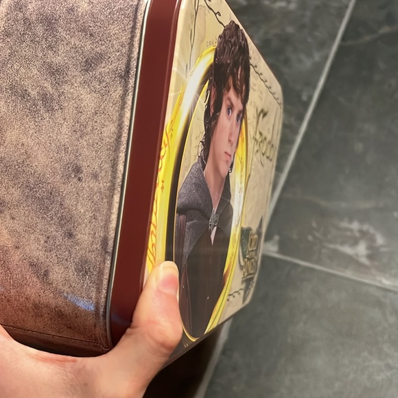 2001 Lord of the Rings Frodo Lunch Box tin - Picture 7 of 8